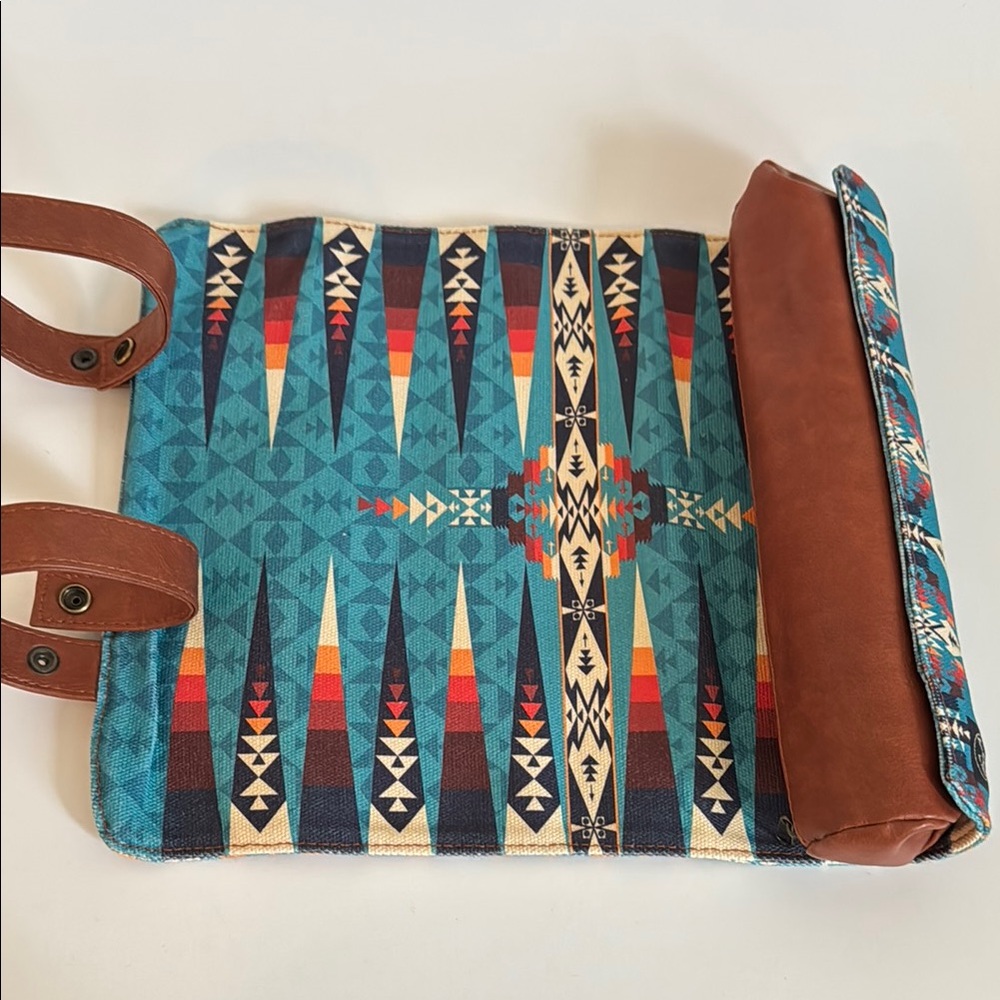 New Pendleton Backgammon Travel Roll-Up Game Camping Chief Joseph Blanket Gift